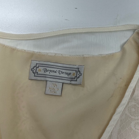 Anthropologie Beyond Vintage Batwing Top with Lace Liner in Ivory Size XS Blouse - Picture 6 of 9